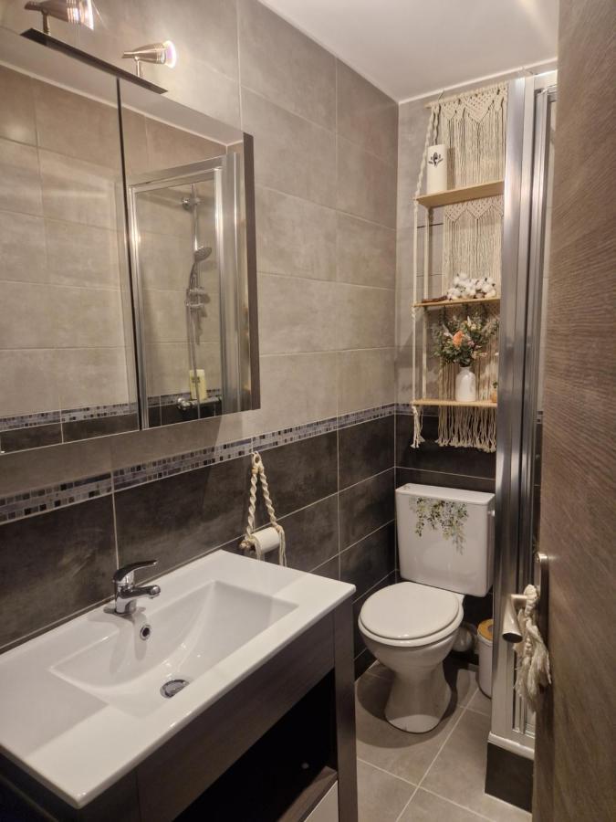 Le Mont Boheme Apartment แซ็งต์-แฌร์เวส์-เลส์-แบ็งส์ ภายนอก รูปภาพ