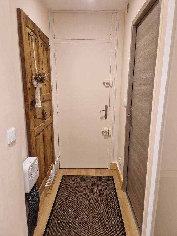 Le Mont Boheme Apartment แซ็งต์-แฌร์เวส์-เลส์-แบ็งส์ ภายนอก รูปภาพ